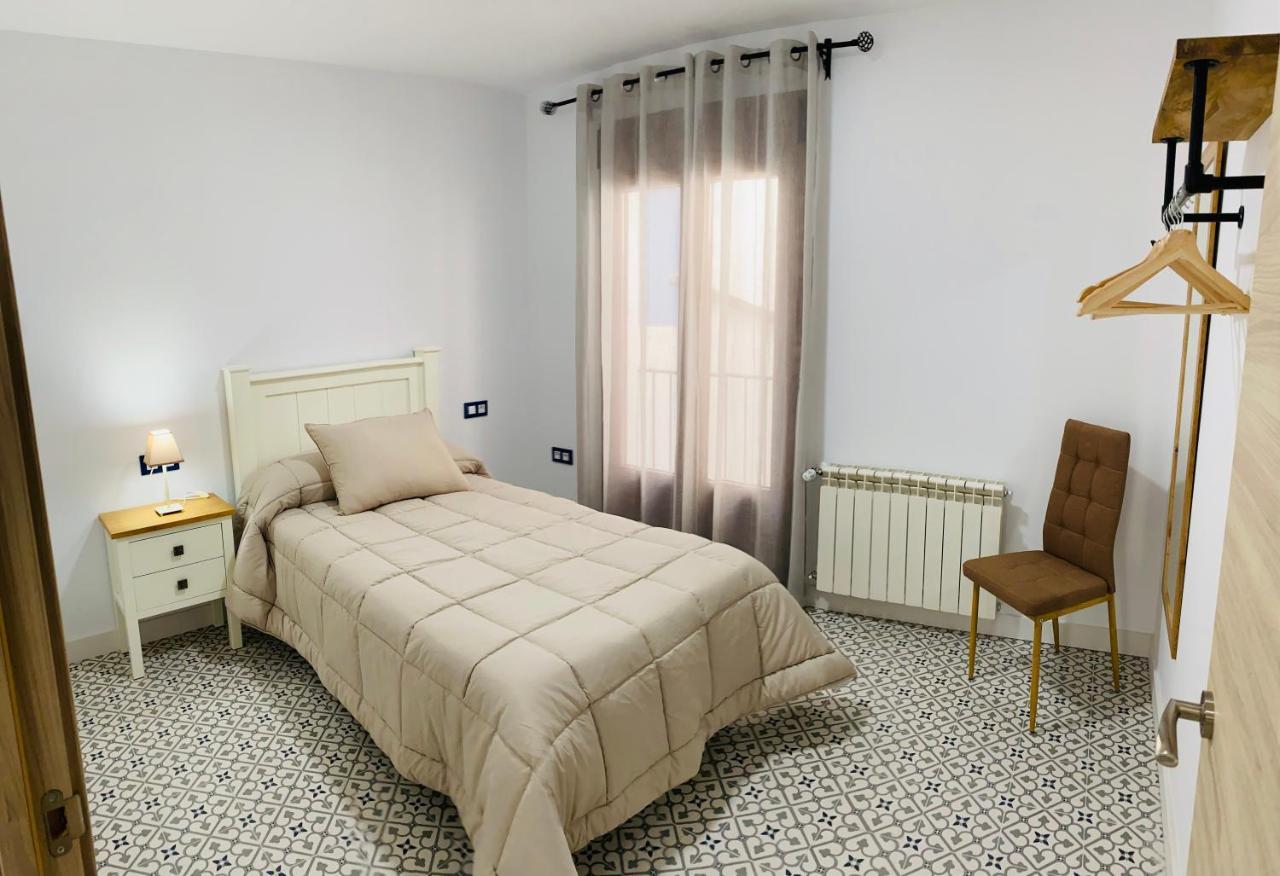 Al-Qazeres Suites Caces Exteriér fotografie
