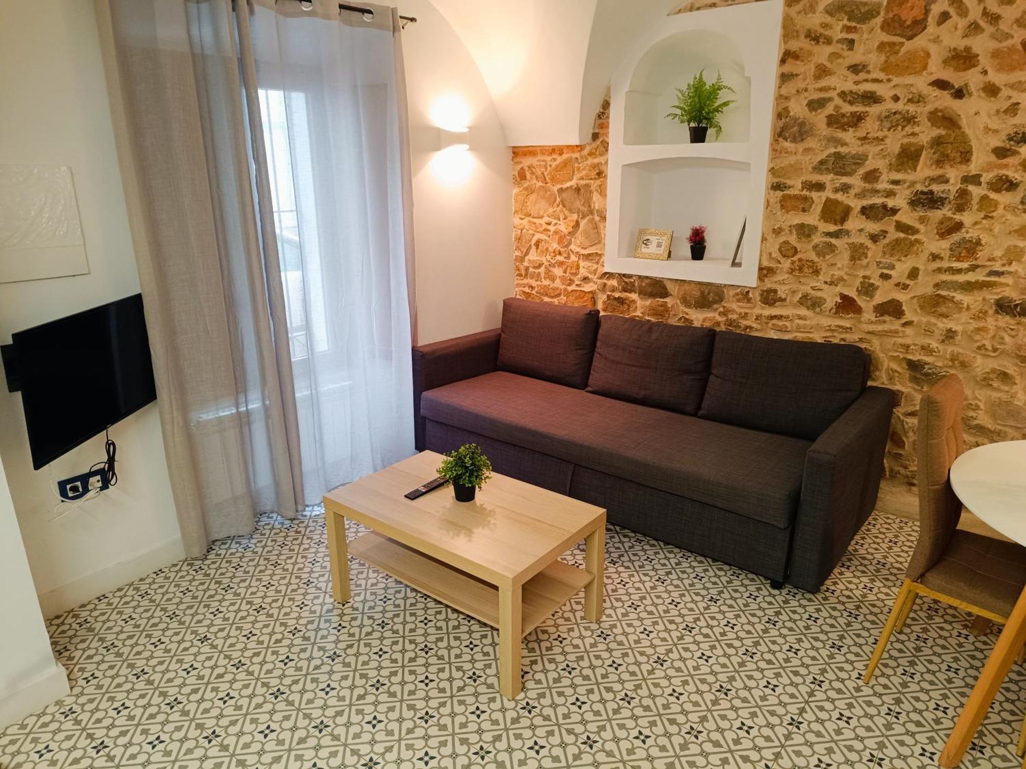 Al-Qazeres Suites Caces Exteriér fotografie