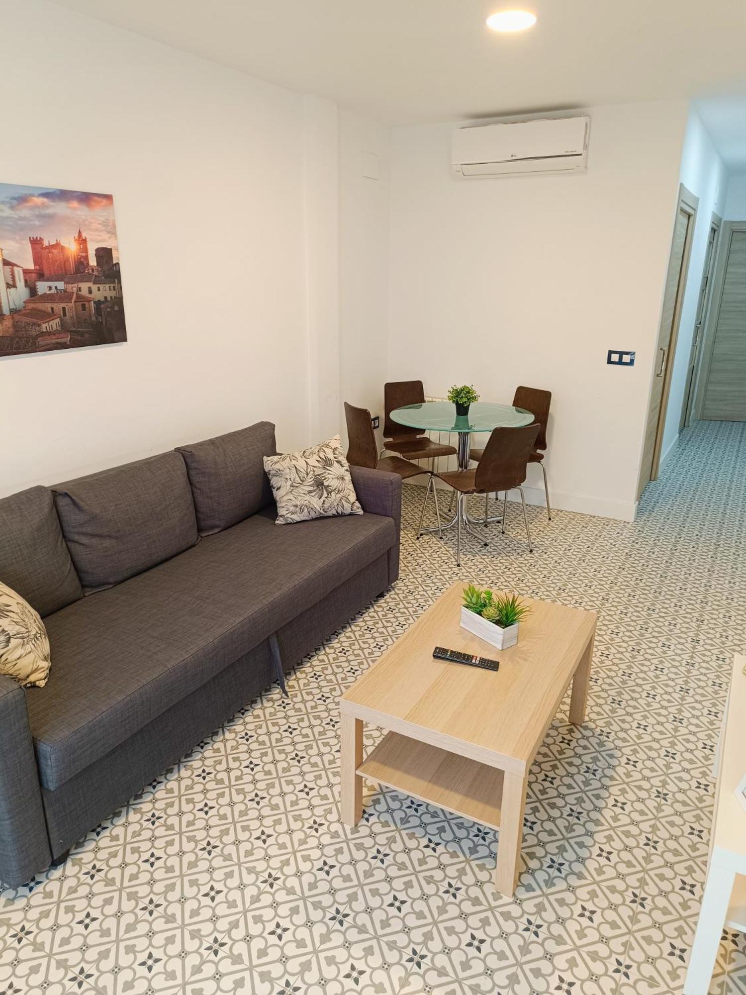 Al-Qazeres Suites Caces Exteriér fotografie