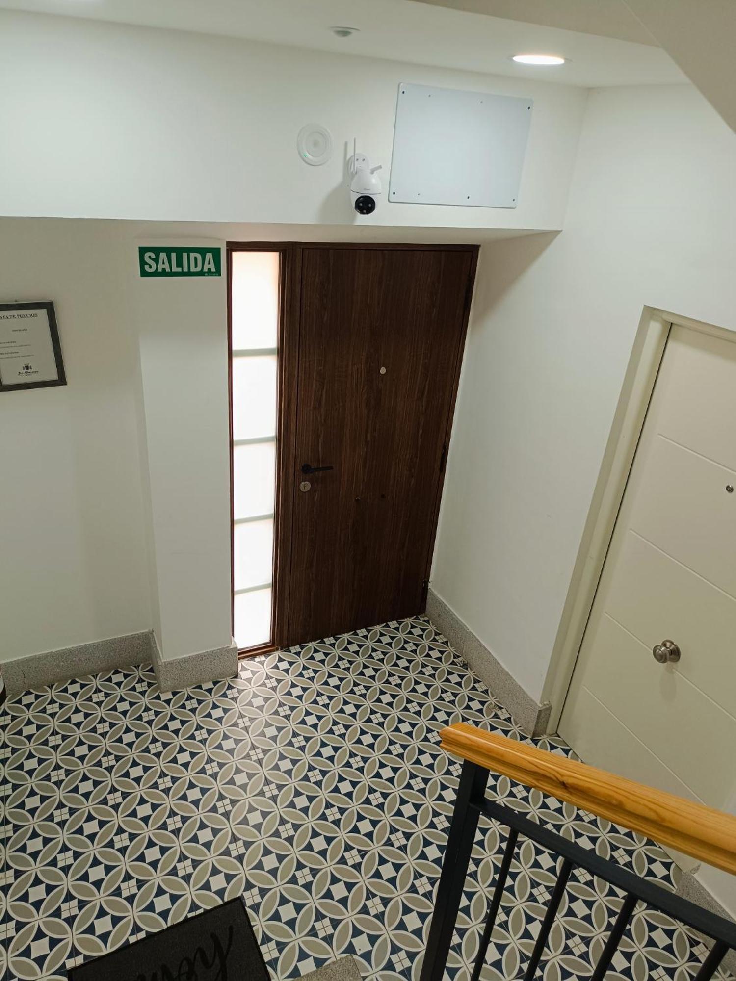 Al-Qazeres Suites Caces Exteriér fotografie